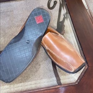 Donald Pliner “Like New” leather driving loafer